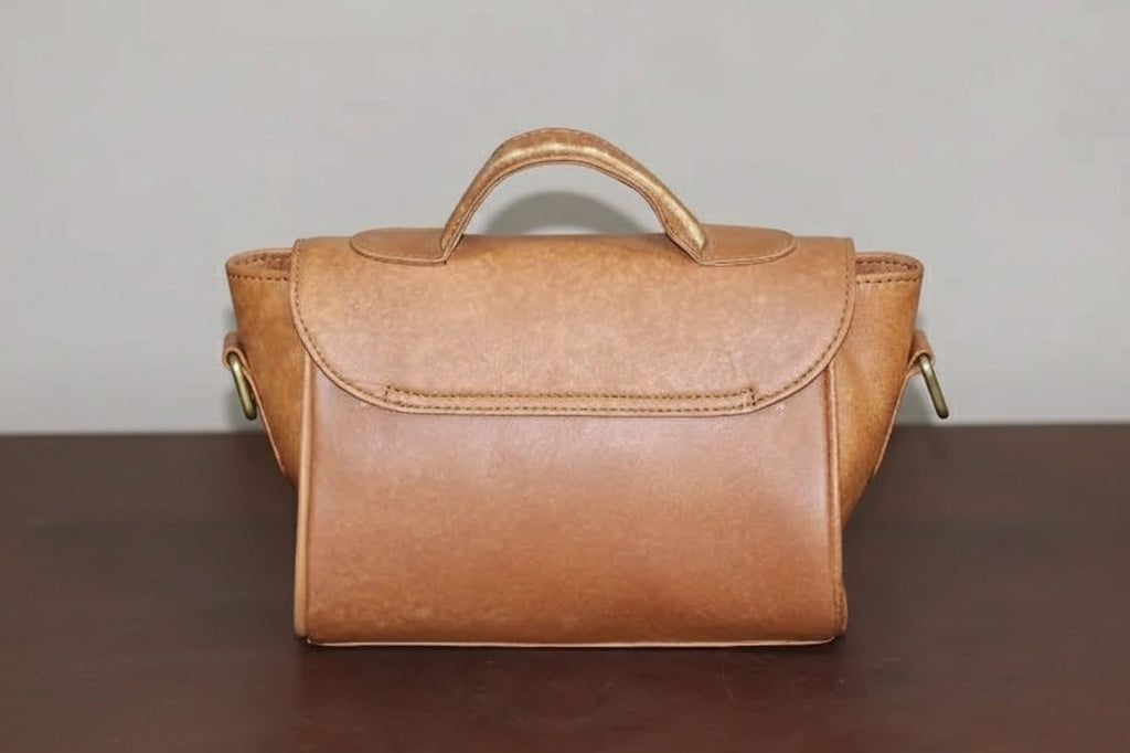 Pure cow leather texture detail of flap bag